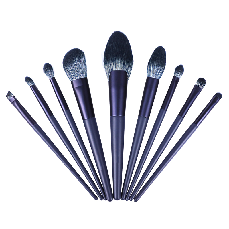 How Does The Quality Of Make-Up Brushes In A Full Set Impact The Overall Application Of Cosmetics?